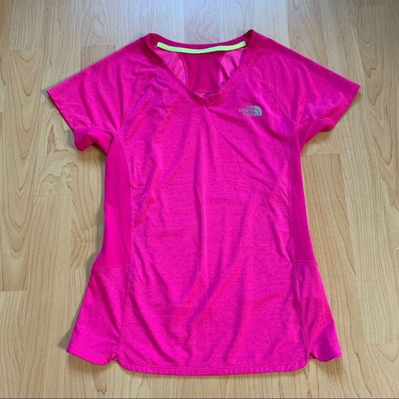 Pink North Face Tshirt Size XS - Picture 1 of 9